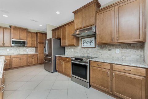 House in Port Charlotte, Florida 3 bedrooms, 193.89 sq.m. № 2103655 - photo 16