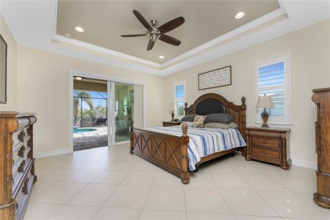 House in Port Charlotte, Florida 3 bedrooms, 193.89 sq.m. № 2103655 - photo 25