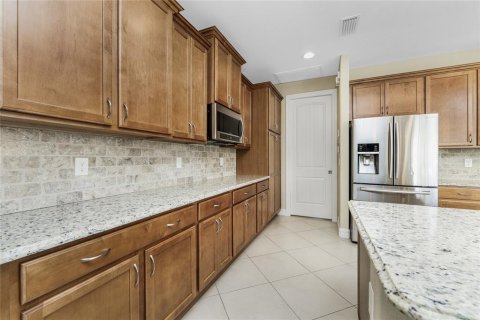 House in Port Charlotte, Florida 3 bedrooms, 193.89 sq.m. № 2103655 - photo 19