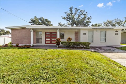 Casa en alquiler en Tampa, Florida, 3 dormitorios, 208.47 m2 № 1912782 - foto 1