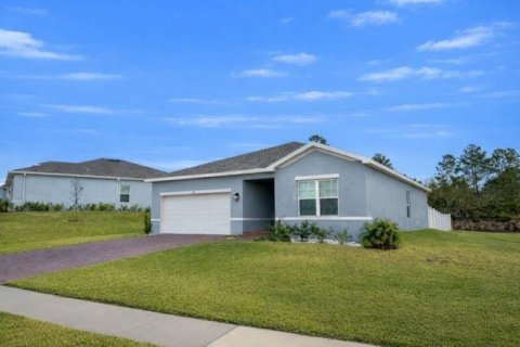 House in Vero Beach, Florida 3 bedrooms, 144.37 sq.m. № 2083724 - photo 2