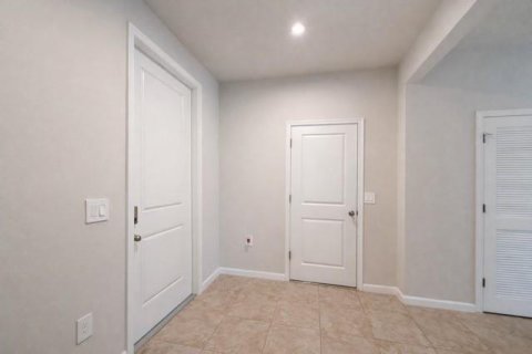 House in Vero Beach, Florida 3 bedrooms, 144.37 sq.m. № 2083724 - photo 5