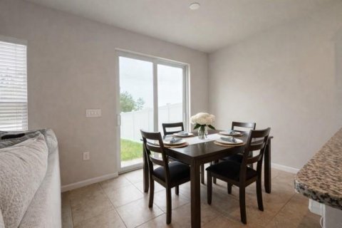 House in Vero Beach, Florida 3 bedrooms, 144.37 sq.m. № 2083724 - photo 11