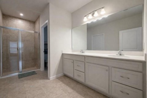 House in Vero Beach, Florida 3 bedrooms, 144.37 sq.m. № 2083724 - photo 14