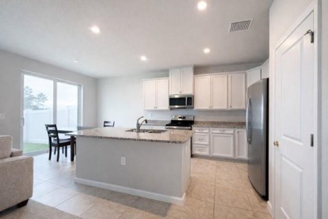 House in Vero Beach, Florida 3 bedrooms, 144.37 sq.m. № 2083724 - photo 10
