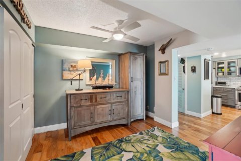 Condo in South Pasadena, Florida, 2 bedrooms  № 1568398 - photo 21