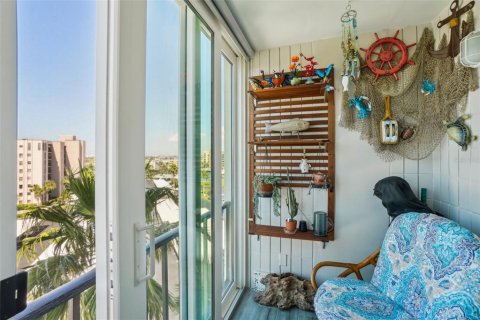 Condo in South Pasadena, Florida, 2 bedrooms  № 1568398 - photo 27