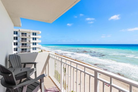 Condo in Highland Beach, Florida, 2 bedrooms  № 2181518 - photo 2