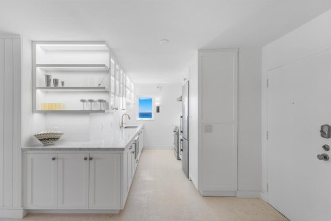 Condo in Highland Beach, Florida, 2 bedrooms  № 2181518 - photo 7