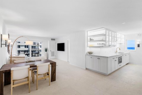 Condo in Highland Beach, Florida, 2 bedrooms  № 2181518 - photo 6