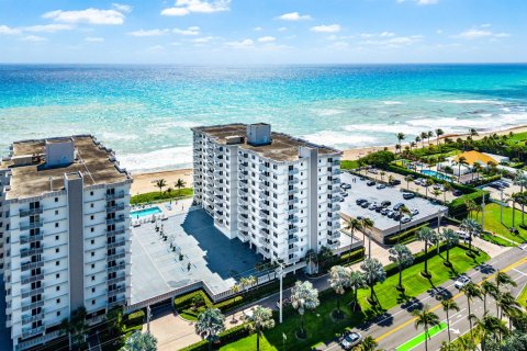 Condo in Highland Beach, Florida, 2 bedrooms  № 2181518 - photo 29