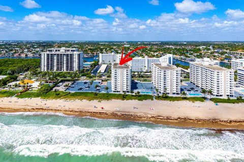 Condo in Highland Beach, Florida, 2 bedrooms  № 2181518 - photo 25