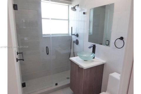 Propiedad comercial en venta en Miami Beach, Florida № 2041125 - foto 22