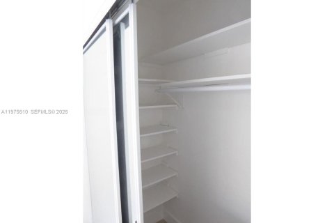 Propiedad comercial en venta en Miami Beach, Florida № 2041125 - foto 23