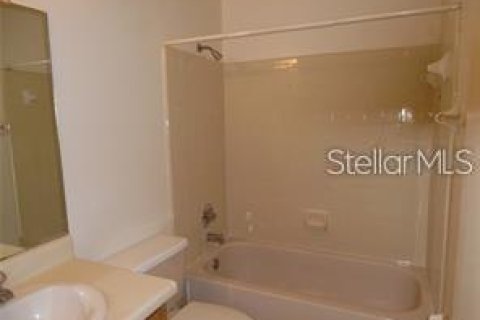 Condominio en alquiler en Orlando, Florida, 2 dormitorios, 79.06 m2 № 1915769 - foto 9