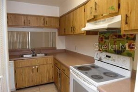 Condominio en alquiler en Orlando, Florida, 2 dormitorios, 79.06 m2 № 1915769 - foto 5