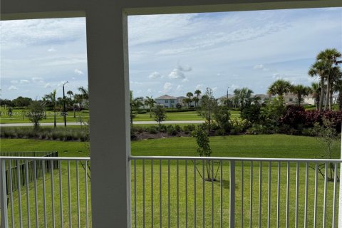 Villa ou maison à louer à Westlake, Floride: 5 chambres, 381.83 m2 № 1830770 - photo 18