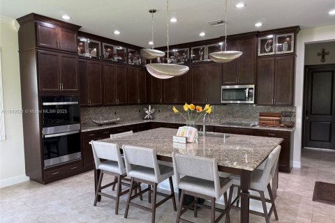 Villa ou maison à louer à Westlake, Floride: 5 chambres, 381.83 m2 № 1830770 - photo 6