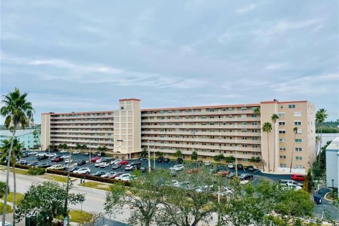 Copropriété à vendre à South Pasadena, Floride: 2 chambres, 118.36 m2 № 1517743 - photo 1