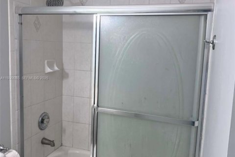 Купить виллу или дом в Майами, Флорида 3 спальни, 149.39м2, № 1989003 - фото 7