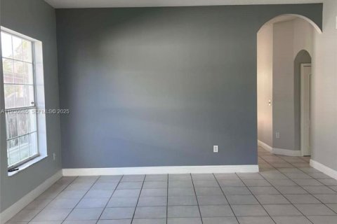 Купить виллу или дом в Майами, Флорида 3 спальни, 149.39м2, № 1989003 - фото 2