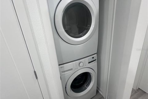 Adosado en venta en Tampa, Florida, 3 dormitorios, 117.06 m2 № 1644019 - foto 18