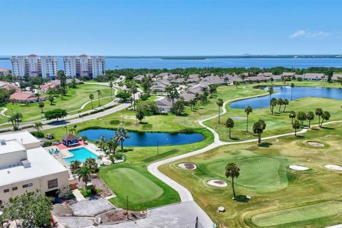 Condo in Palmetto, Florida, 3 bedrooms № 2305164 - photo 23