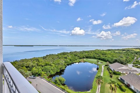 Condo in Palmetto, Florida, 3 bedrooms № 2305164 - photo 20