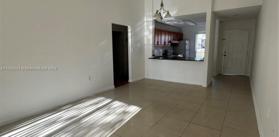 Condo in Miramar, Florida, 2 bedrooms  № 1141489