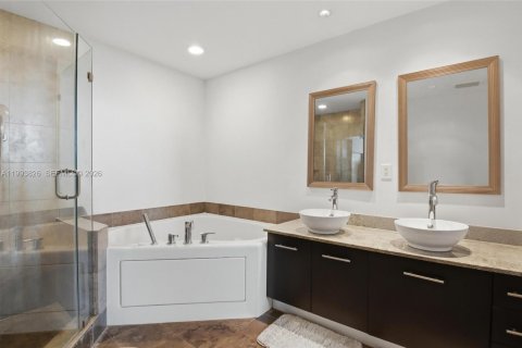 Купить кондоминиум в Авентура, Флорида 3 спальни, 126.53м2, № 2055639 - фото 11