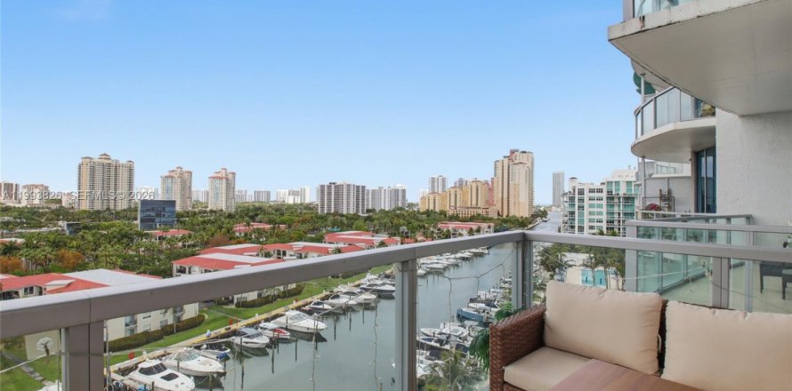 Кондоминиум с 3 спальнями в Авентура, Флорида № 2055639