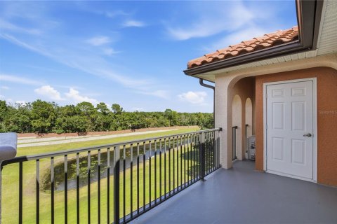 Touwnhouse à vendre à Lake Mary, Floride: 4 chambres, 221.2 m2 № 2437198 - photo 6