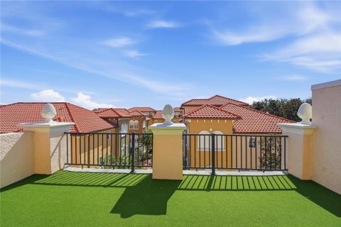 Touwnhouse à vendre à Lake Mary, Floride: 4 chambres, 221.2 m2 № 2437198 - photo 11