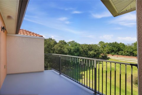Touwnhouse à vendre à Lake Mary, Floride: 4 chambres, 221.2 m2 № 2437198 - photo 7