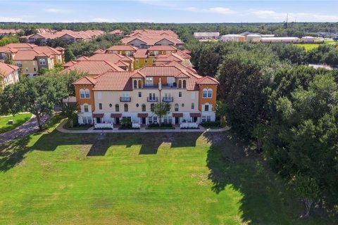 Touwnhouse à vendre à Lake Mary, Floride: 4 chambres, 221.2 m2 № 2437198 - photo 13