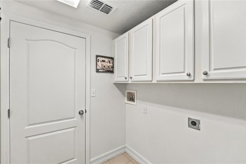 Touwnhouse à vendre à Lake Mary, Floride: 4 chambres, 221.2 m2 № 2437198 - photo 30