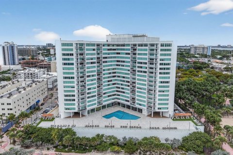 Copropriété à vendre à Miami Beach, Floride: 2 chambres, 135.17 m2 № 2186047 - photo 2