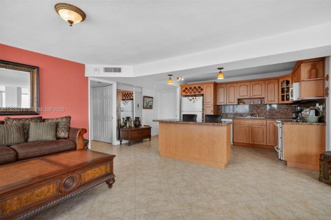 Copropriété à vendre à Miami Beach, Floride: 2 chambres, 135.17 m2 № 2186047 - photo 5