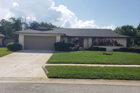Casa en alquiler en Orlando, Florida, 3 dormitorios, 155.52 m2 № 1839979 - foto 1