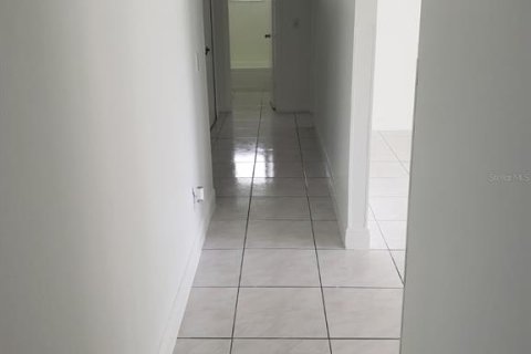 Casa en alquiler en Orlando, Florida, 3 dormitorios, 155.52 m2 № 1839979 - foto 16