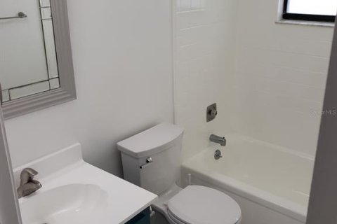 Casa en alquiler en Orlando, Florida, 3 dormitorios, 155.52 m2 № 1839979 - foto 17