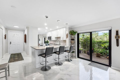 Condo in Boynton Beach, Florida, 3 bedrooms № 2399980 - photo 6
