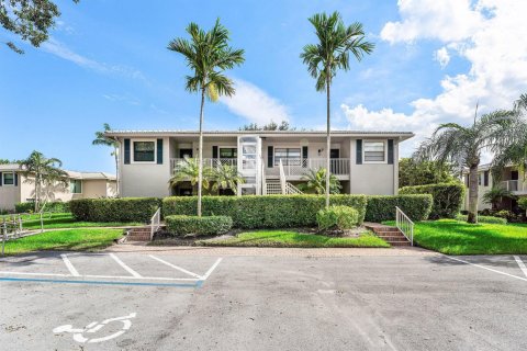 Condo in Boynton Beach, Florida, 3 bedrooms № 2399980 - photo 2