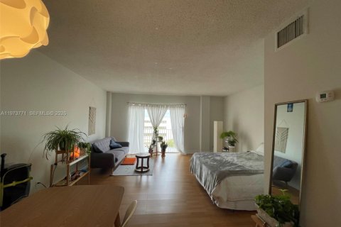 Copropriété à vendre à North Bay Village, Floride: 49.33 m2 № 2038350 - photo 4