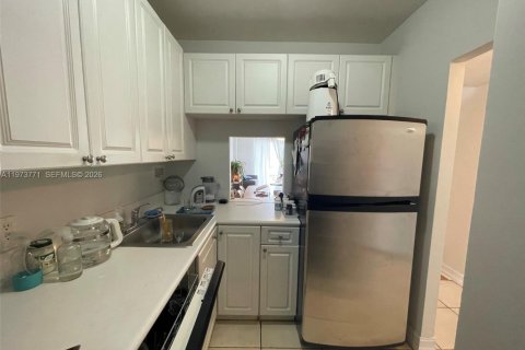 Copropriété à vendre à North Bay Village, Floride: 49.33 m2 № 2038350 - photo 8