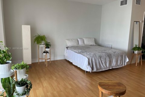 Copropriété à vendre à North Bay Village, Floride: 49.33 m2 № 2038350 - photo 3