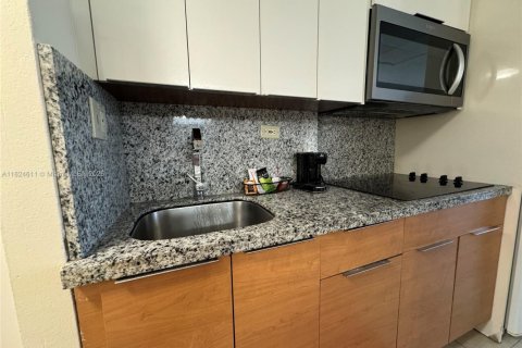 Copropriété à vendre à Sunny Isles Beach, Floride: 33.44 m2 № 1790422 - photo 29