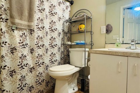 Casa en venta en Lehigh Acres, Florida, 3 dormitorios № 1698917 - foto 24