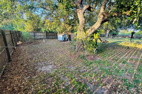Casa en venta en Lehigh Acres, Florida, 3 dormitorios № 1698917 - foto 7