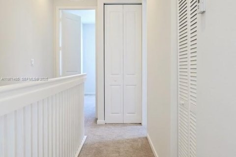 Снять в аренду таунхаус в Мирамар, Флорида 3 спальни, 139.35м2, № 2032280 - фото 6